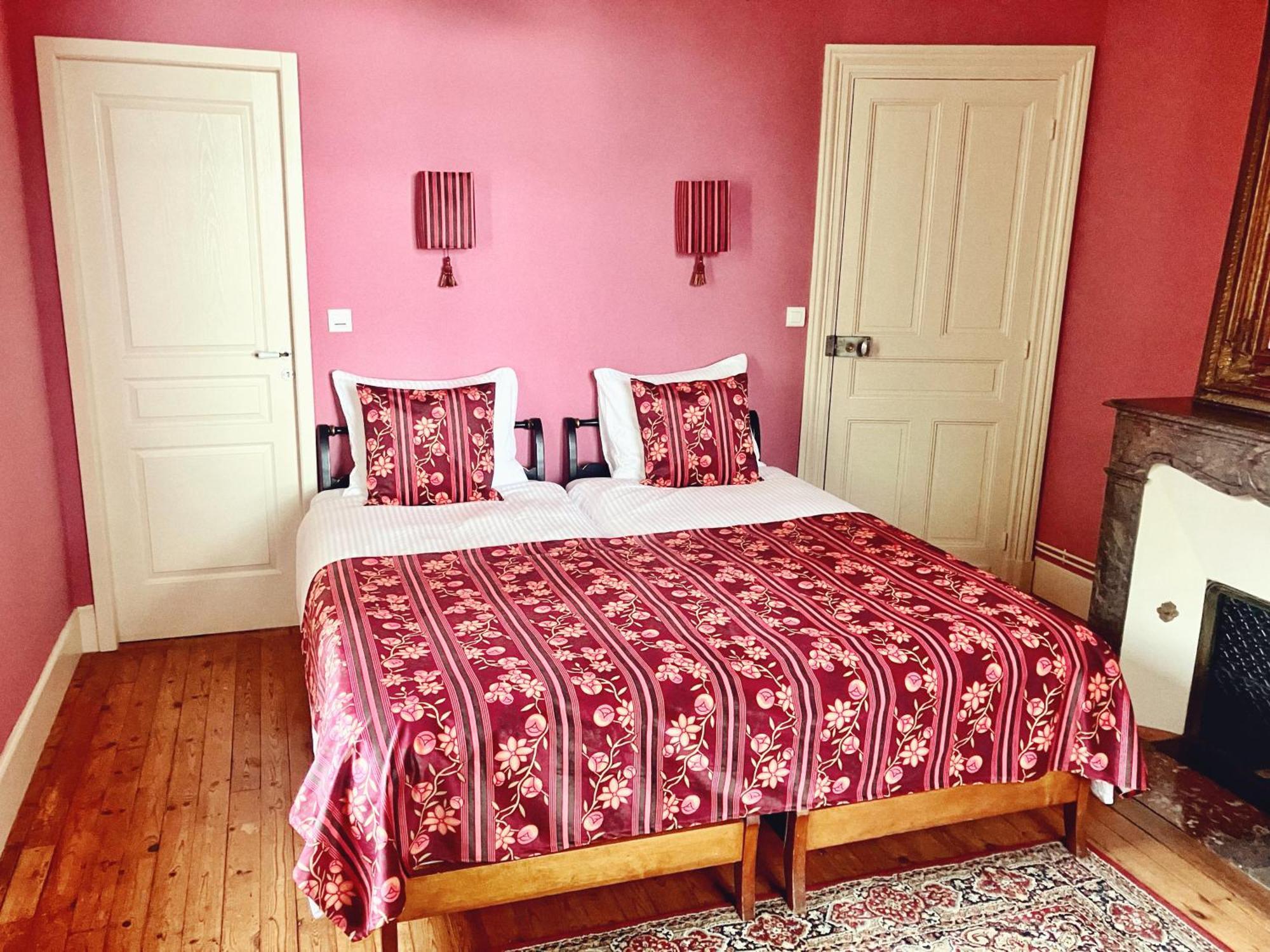 Petit Chateau Le Piot Bed & Breakfast Fleurance Bagian luar foto